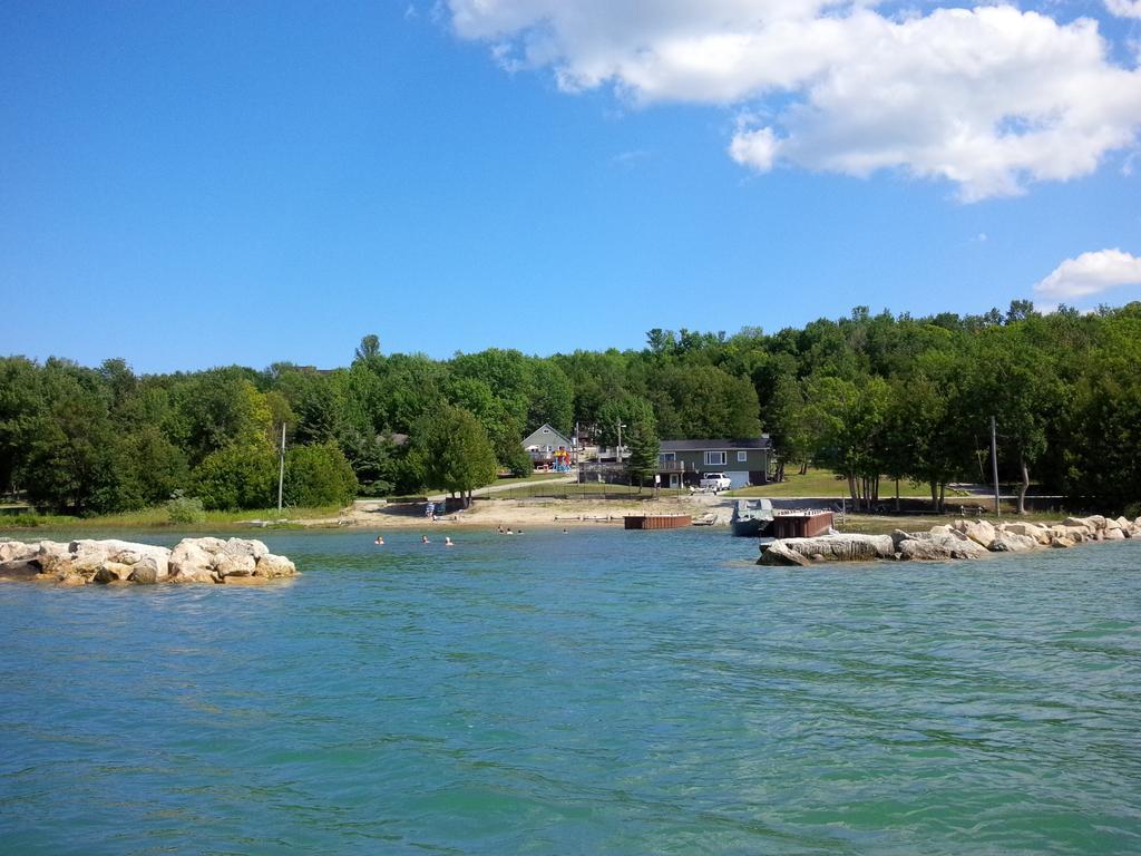 Bayshore Cottages Wiarton Extérieur photo